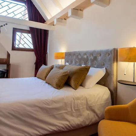 La Tour Des Fees-spa Bed & Breakfast *
